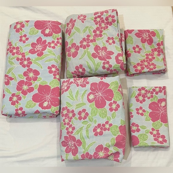 Tommy Hilfiger pink Hibiscus blue stripes Floral bed sheets bundle - Picture 1 of 10